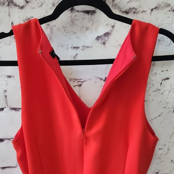 Banana Republic Red Sleeveless V-Neck Jumpsuit Size 4 Elegant Vibrant Long EUC - Picture 6 of 8